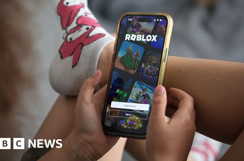  Parents should monitor children '24/7' on Roblox, says developer – BBC