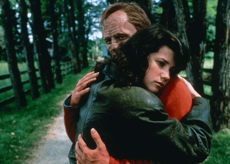 Eric Stoltz and Daphne Zuniga in ‘The Fly II’. -