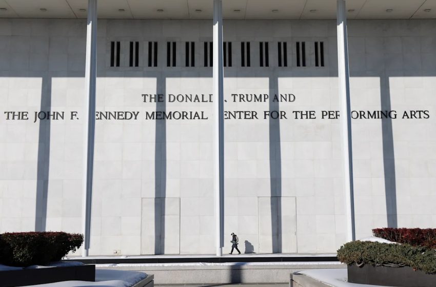  Musician who canceled Kennedy Center holiday performance asks for suit to be dismissed