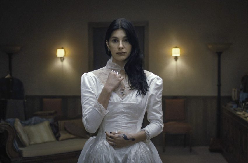  Netflix’s new dark miniseries is made for binge-watchers and fans of ‘The Haunting of Hill House’