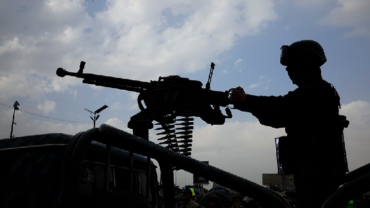  Yemen's Houthis weigh Bab al-Mandab blockade to back Iran, official says – news.cgtn.com