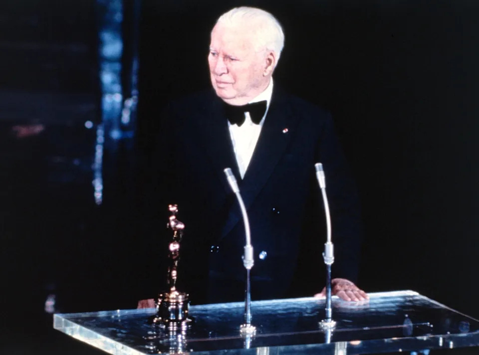Charlie Chaplin Receives 12-Minute Standing Ovation