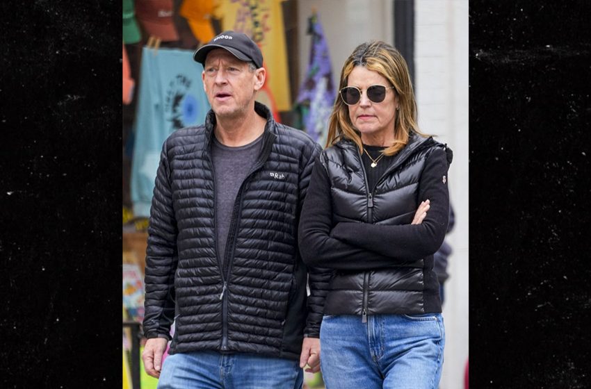  Savannah Guthrie Puts On Brave Face in NYC As Search For Mom Continues