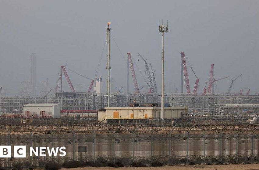  Gas price soars 25% after strikes on Qatar hub – BBC