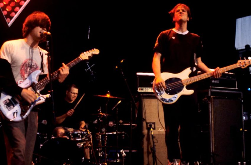  ’90s Rock Band Announces 2026 Tour Dates 32 Years After Multi-Platinum Debut Album