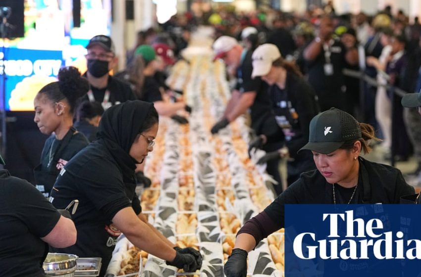  Philadelphia airport sets world record for longest line of cheesesteaks | Philadelphia