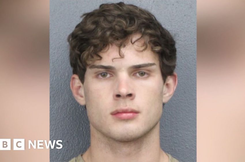  Looksmaxxing influencer Clavicular arrested on battery charge in Florida – BBC