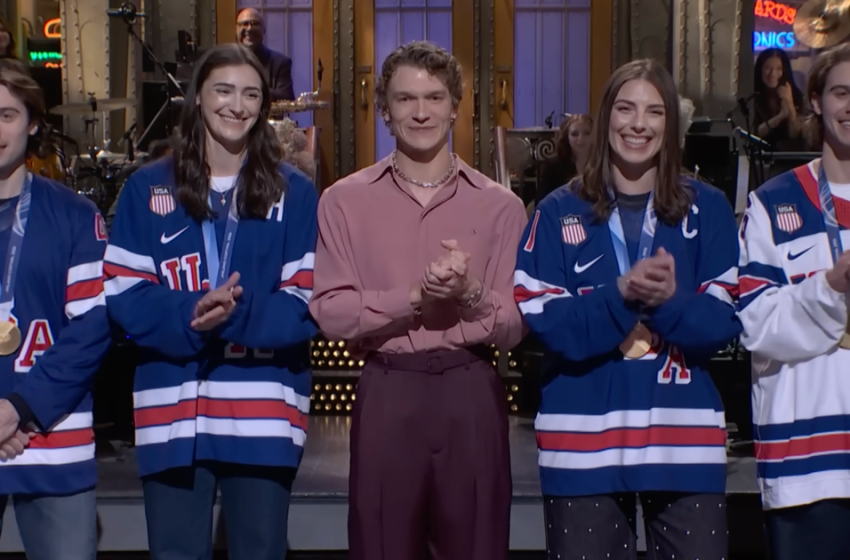  Team USA Women’s Hockey Stars Turn Trump’s ‘Joke’ Into A Punchline In Surprise ‘SNL’ Cameo