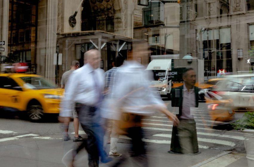  Americans Are Pulling Money Out of Their 401(k) Funds at Record Rates