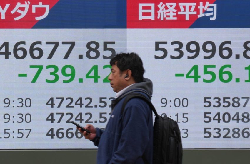  Stocks Fall As Iran War Keeps Oil Just Above $100, Upends Rate Outlook