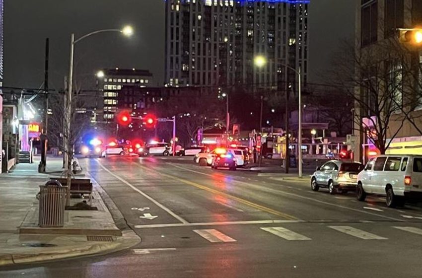  3 dead, 14 injured in Austin mass shooting on 6th Street, suspect fatally shot by officers