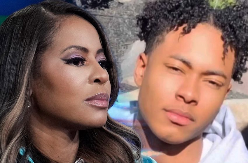  Mary Cosby’s Son Robert Jr. Remembered as Devoted ‘First Son’ in Obituary