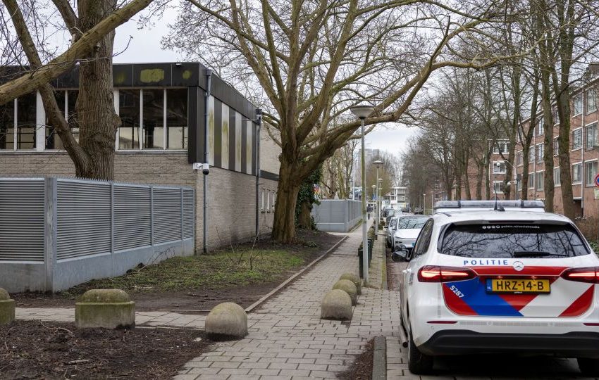  Explosion rocks Amsterdam Jewish school in what mayor says is ‘targeted attack’ against Jewish community