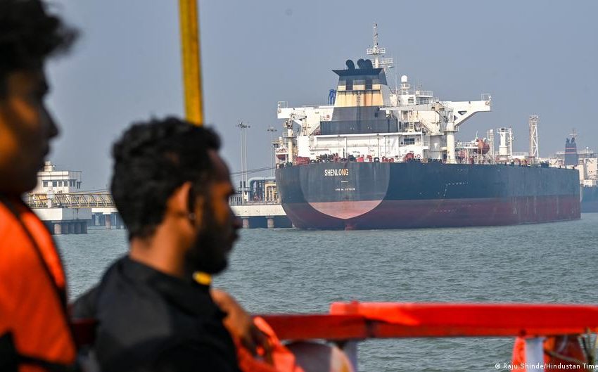  Trump dials up the pressure to secure Hormuz