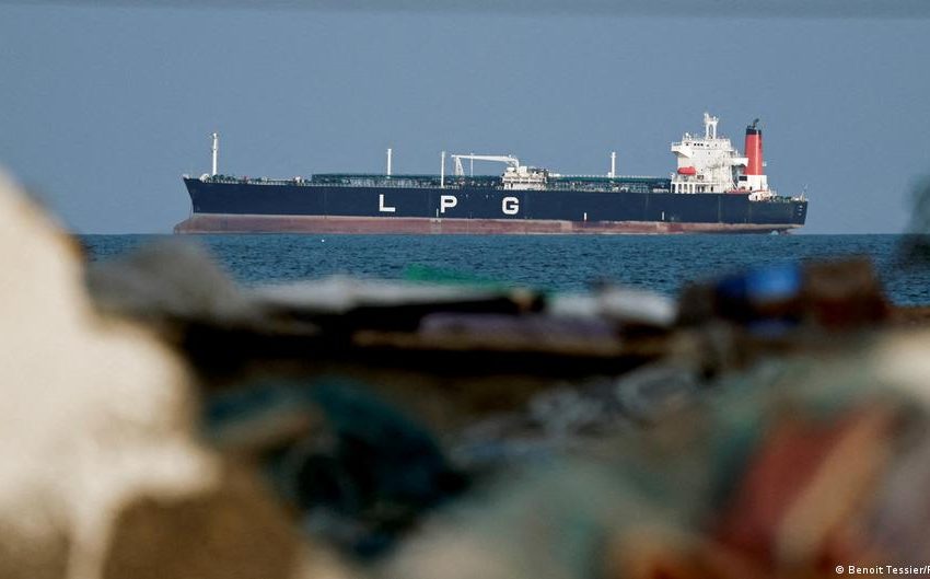  Is Iran cashing in millions from Strait of Hormuz blockade?