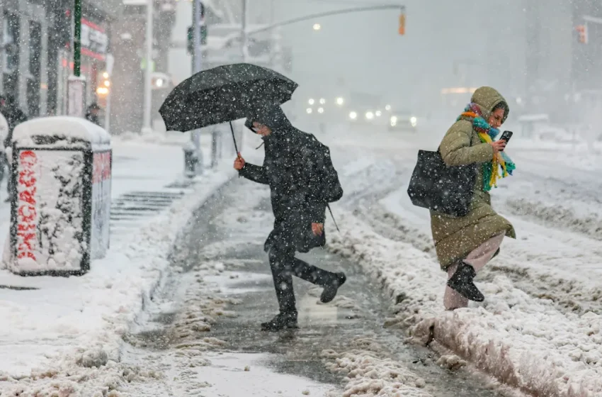  Blizzards hit High Plains to Great Lakes. See snow totals by address