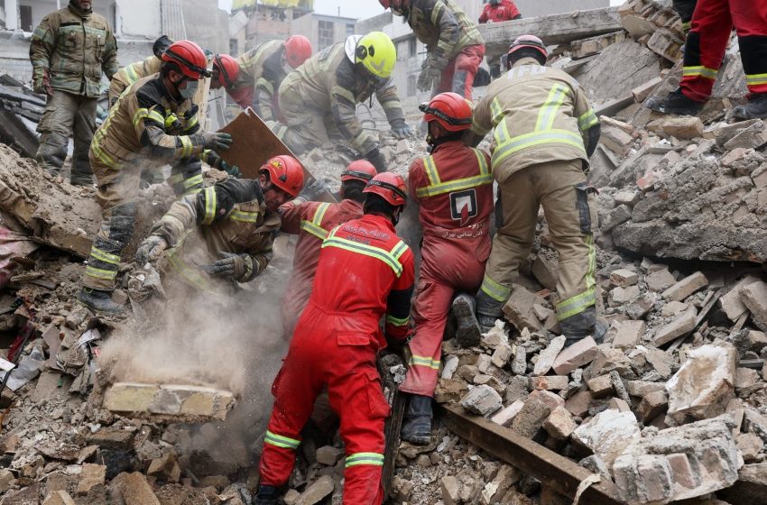  U.S. is deploying Marines to Middle East as it pounds Iran – MPR News