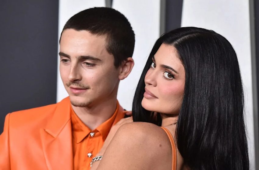  Timothee Chalamet and Kylie Jenner Reportedly ‘Feeling the Strain’ Amid Backlash Over His Arts Comments