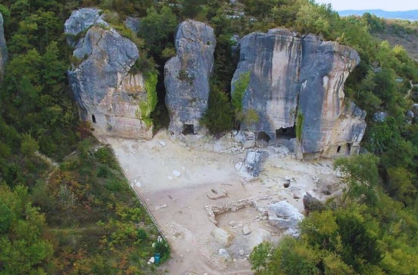  A Forgotten Society Lived Hidden Underground for Centuries…Archaeologists Reveal What They Found