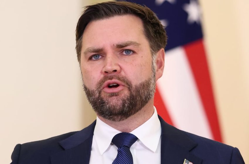  Frantic Vance Backpedals as He Gets Fingered for Iran War