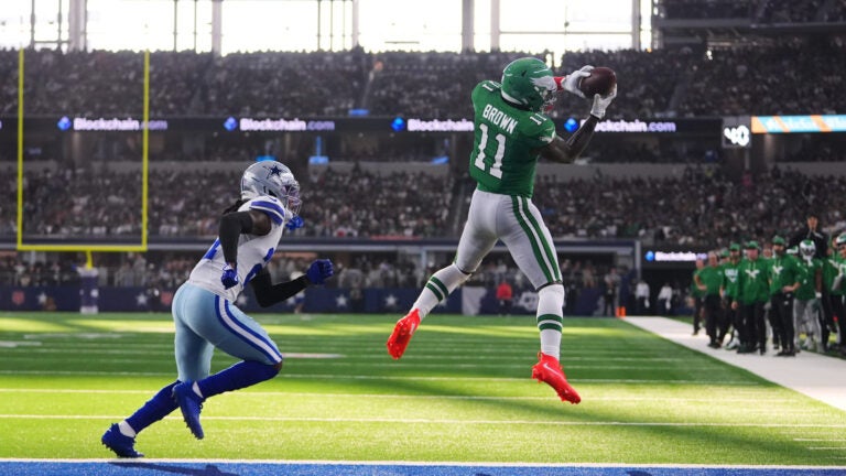  Here’s the Eagles’ asking price for a Patriots A.J. Brown trade