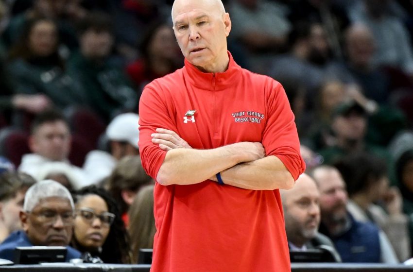  ASU to hire Saint Mary’s coach Randy Bennett, Cincinnati hiring Utah State’s Jerrod Calhoun, per reports