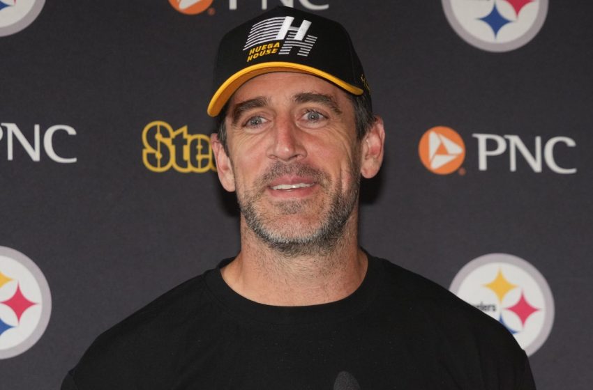  Aaron Rodgers reiterates that he isn’t interested in joining sports media