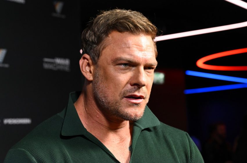  Alan Ritchson Will Not Face Charges After Alleged Fight With Neighbor