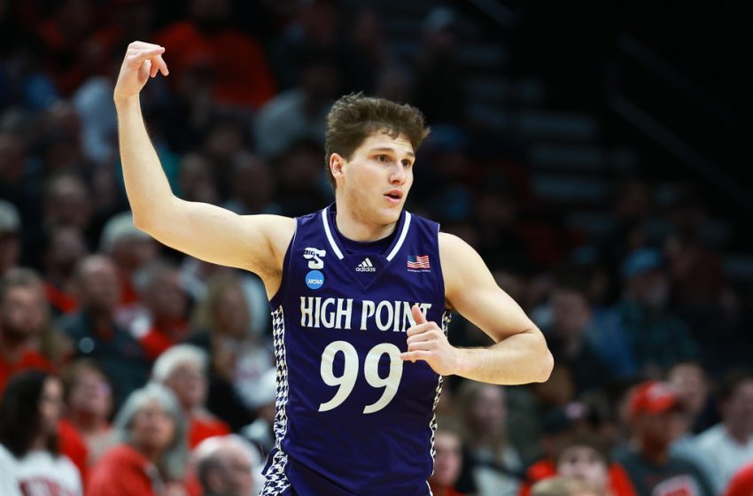  ‘All the Glory to My Lord and Savior Jesus Christ’: High Point Upsets Wisconsin at NCAA Tourney