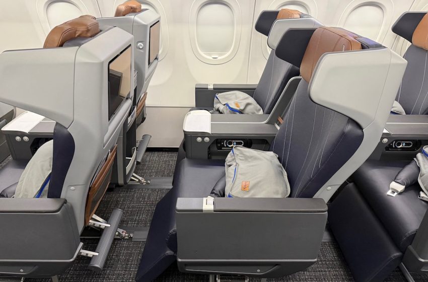  American Considers Bringing Back Seat Back TVs On Narrow Body Planes