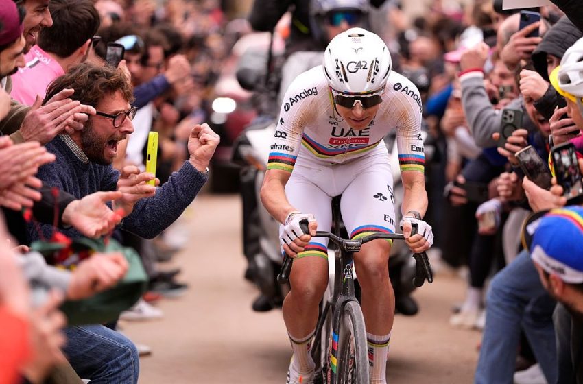 As it happened: 2026 Strade Bianche won by long-distance attack on dry day in Tuscany
