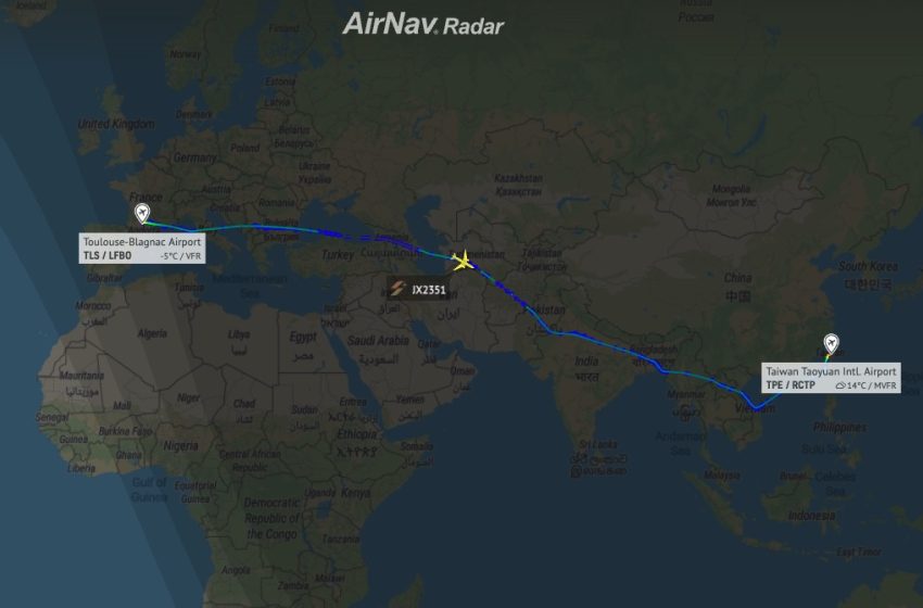  When the CEO of an airlines pilots himself the brand new Airbus A350 on delivery flight