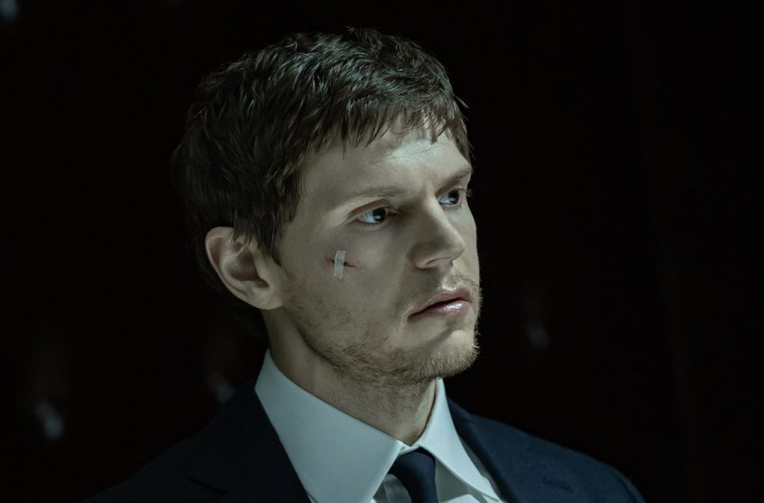  Evan Peters on Finale Twists and Season 2 Hopes