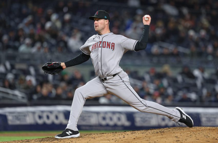  Blue Jays Sign Joe Mantiply To Minor League Deal