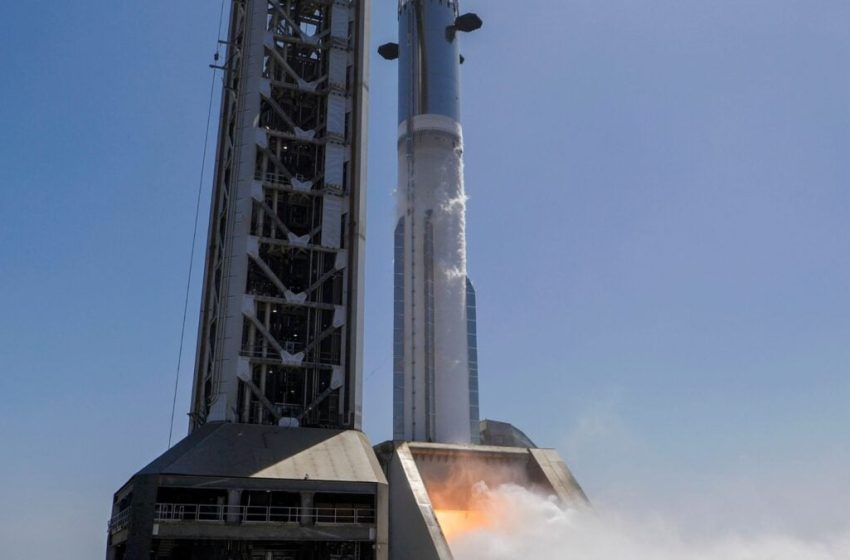  SpaceX Fires Up Its Biggest, Baddest Rocket Yet: Starship V3
