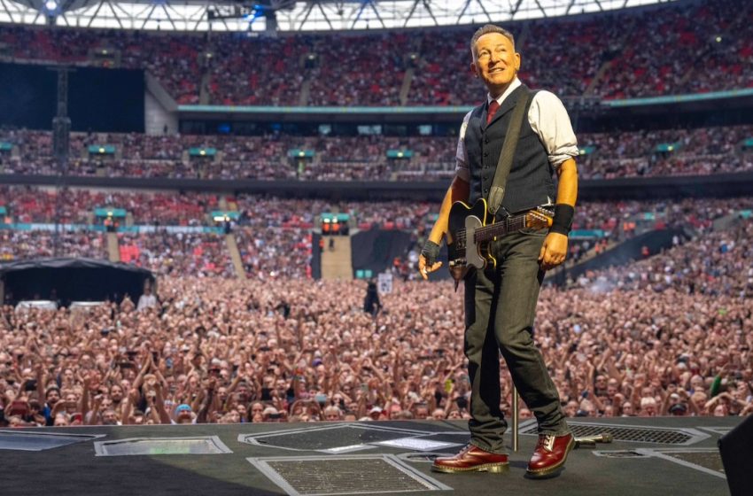  The E Street Is Built for Hard Times