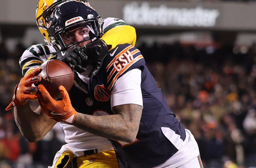  Buffalo Bills restructure DJ Moore contract, slash 2026 cap hit