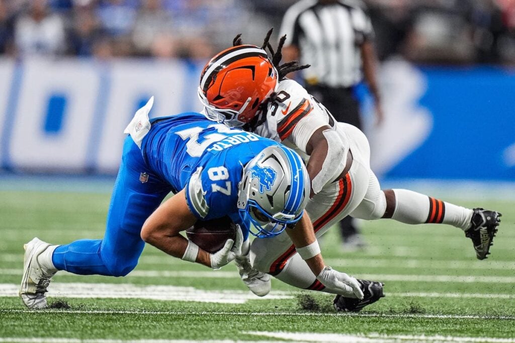 Lb Devin Bush - Photo By: Imagn Images - Junfu Han