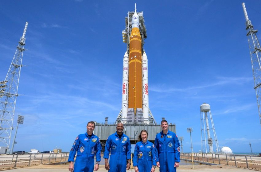  Huge solar flare no threat to Artemis 2 astronaut launch to the moon, NASA says