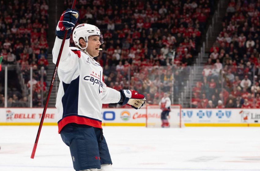  Capitals trade Nic Dowd to Golden Knights for draft picks, goalie prospect