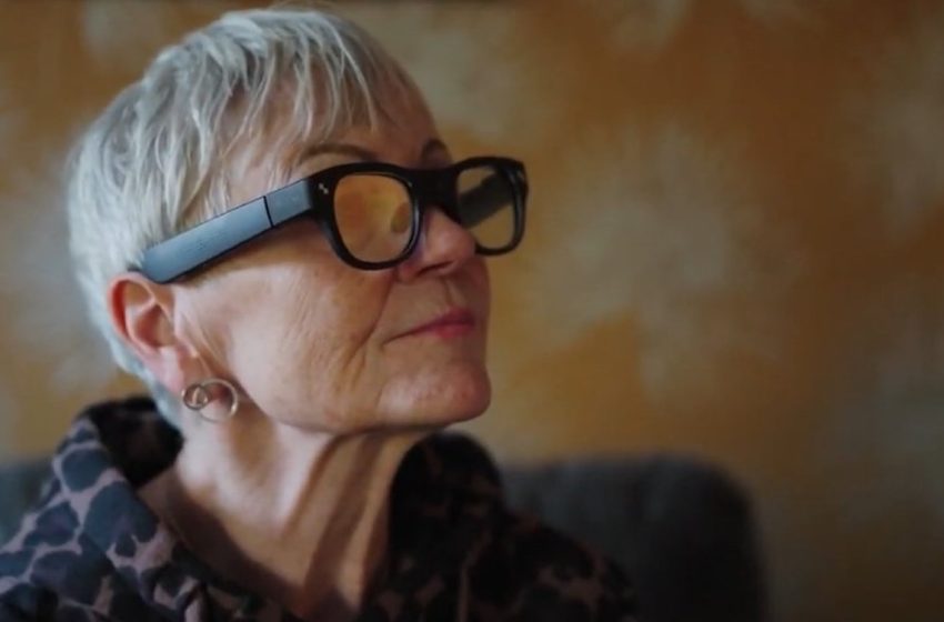  New AI Glasses for Dementia ‘Sees’ Objects With Labels Projected on Lenses to ‘Significantly’ Improve Lives