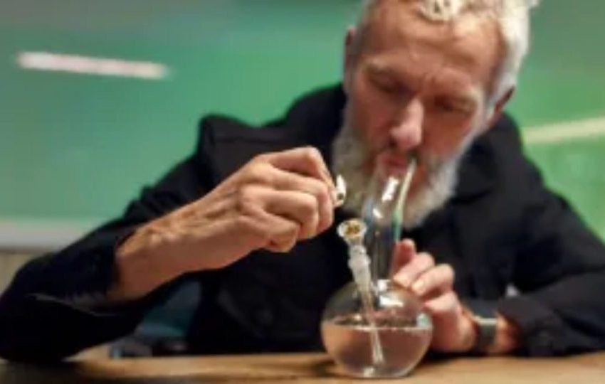  Study: Lifetime Cannabis Use Not Associated With Cognitive Decline or Dementia Risk in Older Adults