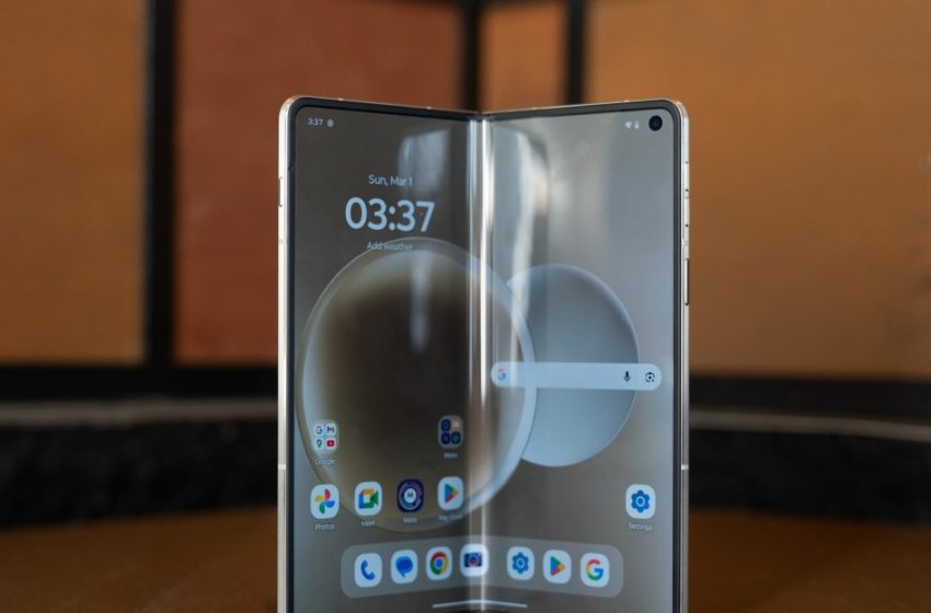  The Motorola Razr Fold is shaping up to be pure flagship