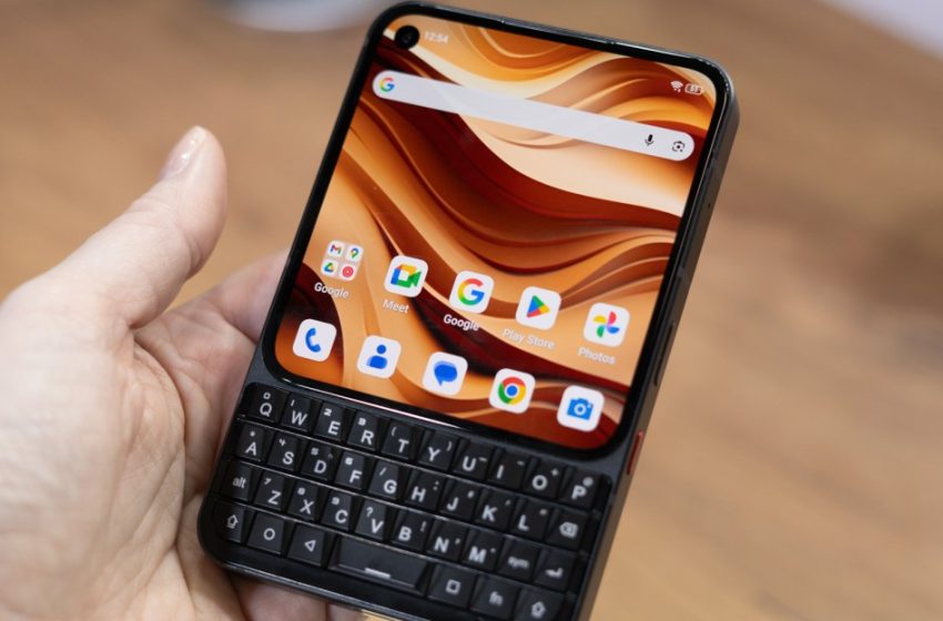  Meet your new phone away from phone