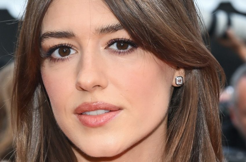  Daisy Edgar-Jones Starring in ‘Tomorrow, and Tomorrow, and Tomorrow’