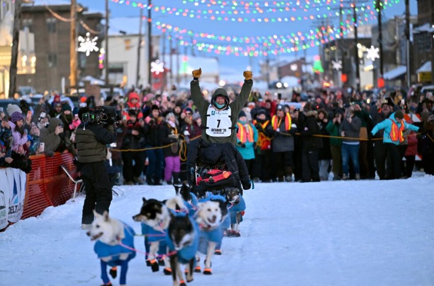  Ex-reality TV star Jessie Holmes wins Alaska’s Iditarod sled dog race