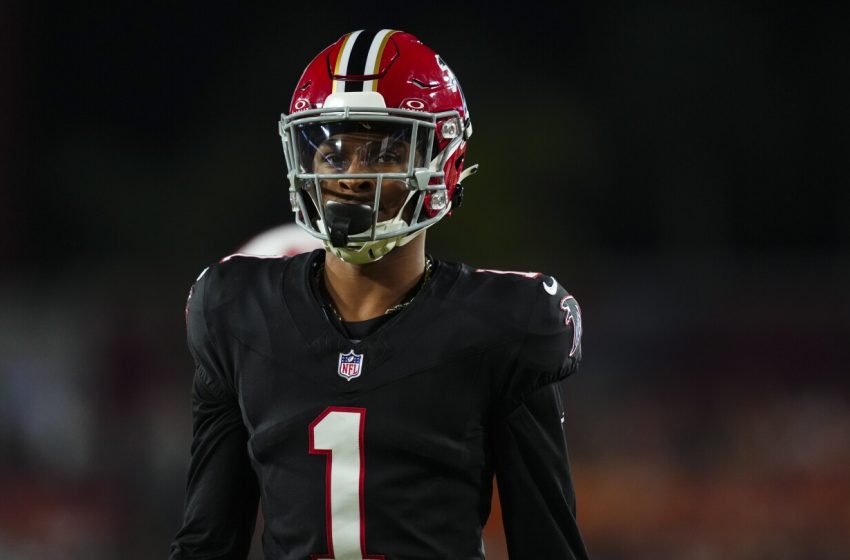  Falcons plan to release Darnell Mooney