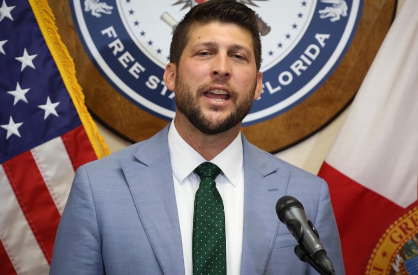  Florida attorney general “demands” the NFL suspend the Rooney Rule