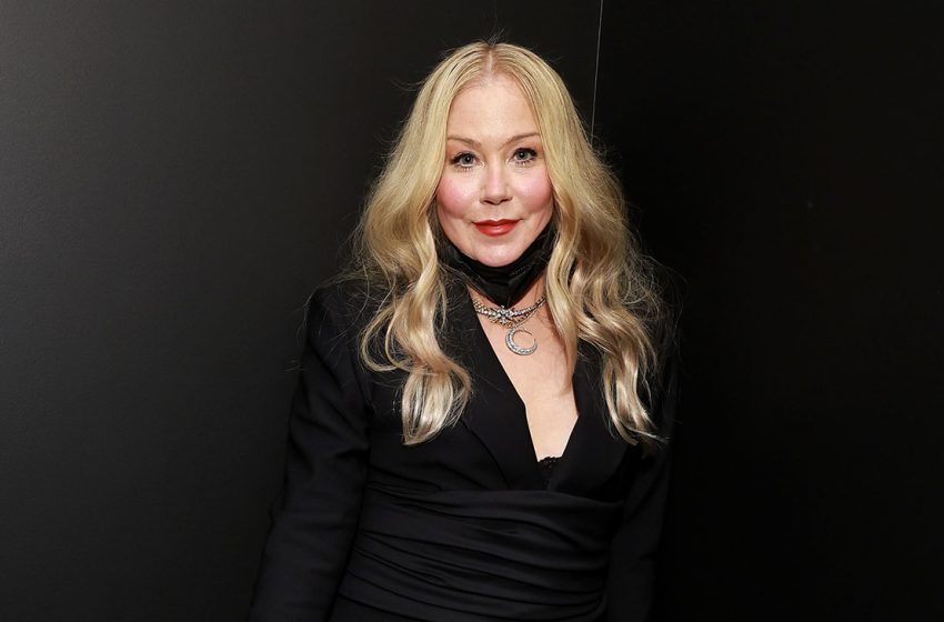  Christina Applegate Had an Abortion at 19, Memoir Reveals