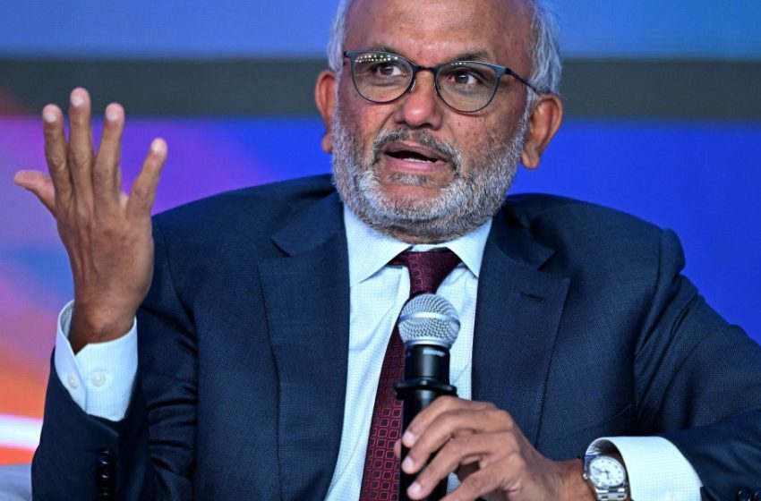  Adobe CEO is stepping down after 18 years—as pressure on the company mounts to deliver on AI